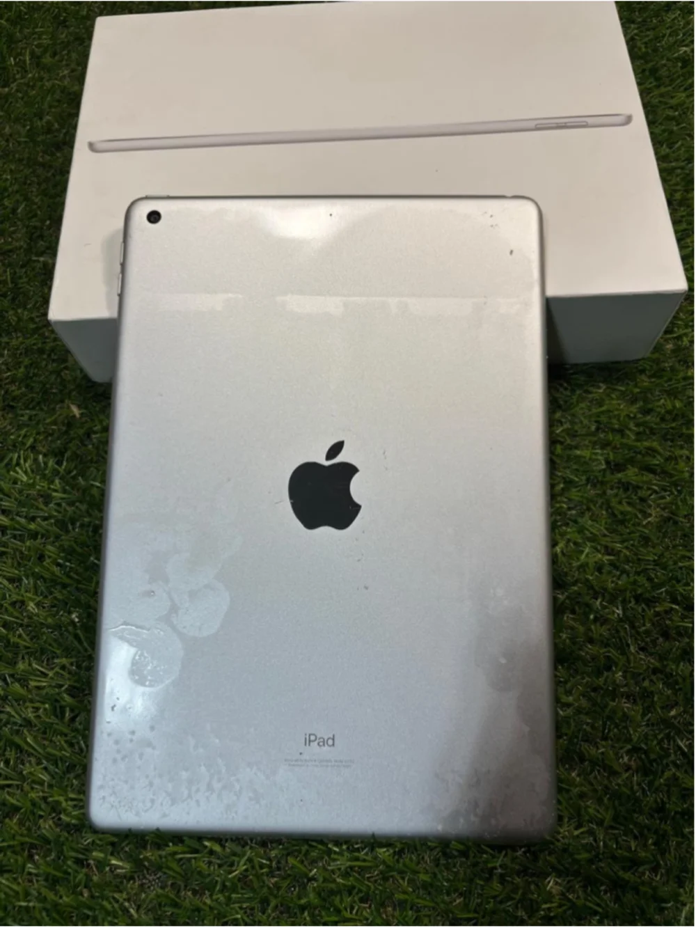Apple iPad Tablet One Size Black White Damaged #1036